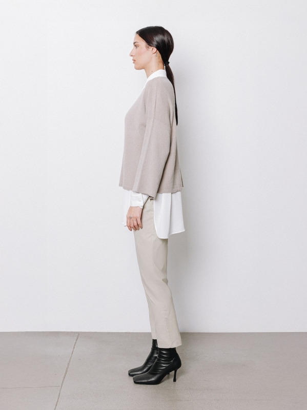 Maglia in viscosa con maniche ampie