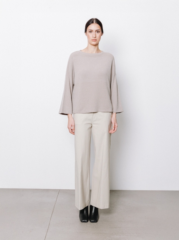 Maglia in viscosa con maniche ampie