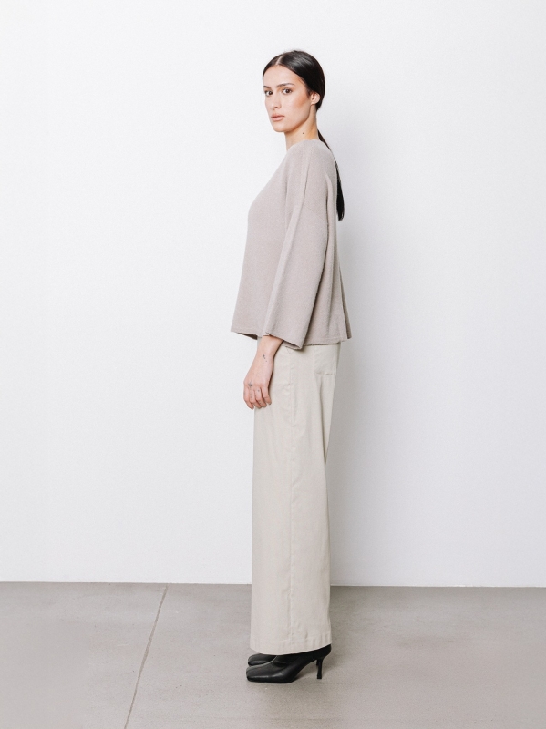 Maglia in viscosa con maniche ampie