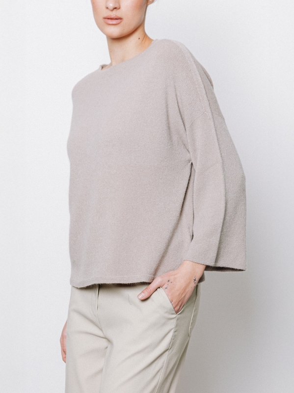 Maglia in viscosa con maniche ampie