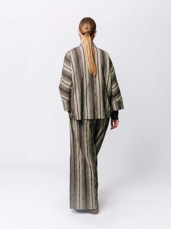 Oversized Kimono Jacket in Crinkle Jacquard with Pinstripe