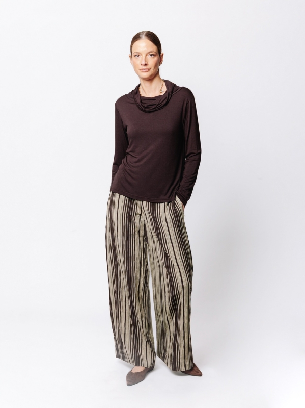 Soft Neck Sweater in Viscose Jersey