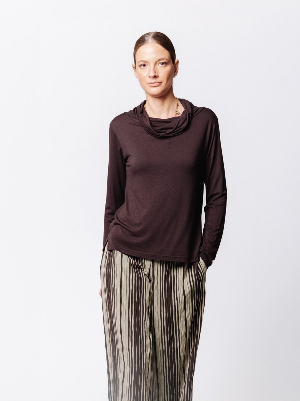 Soft Neck Sweater in Viscose Jersey