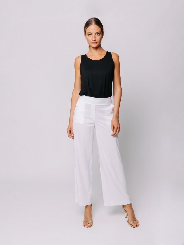 Pantalone ampio con tasche