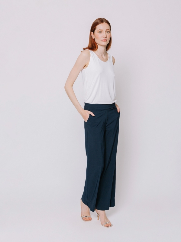 Pantalone ampio con tasche