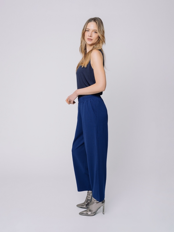Pantaloni in crepe affusolati