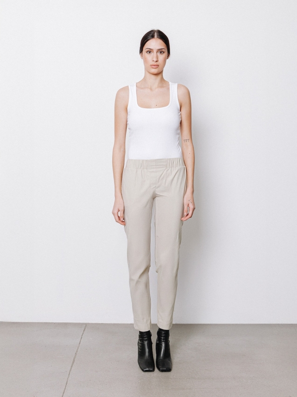 Pantaloni a sigaretta