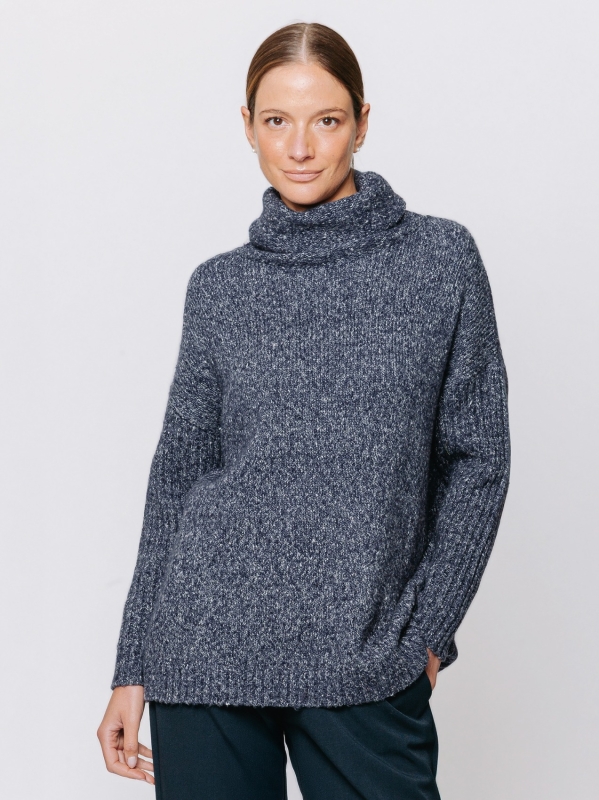 Maglia mélange con collo alto e maniche a coste