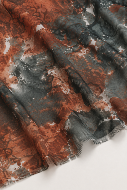 100% silk scarf “Terra & Materia”