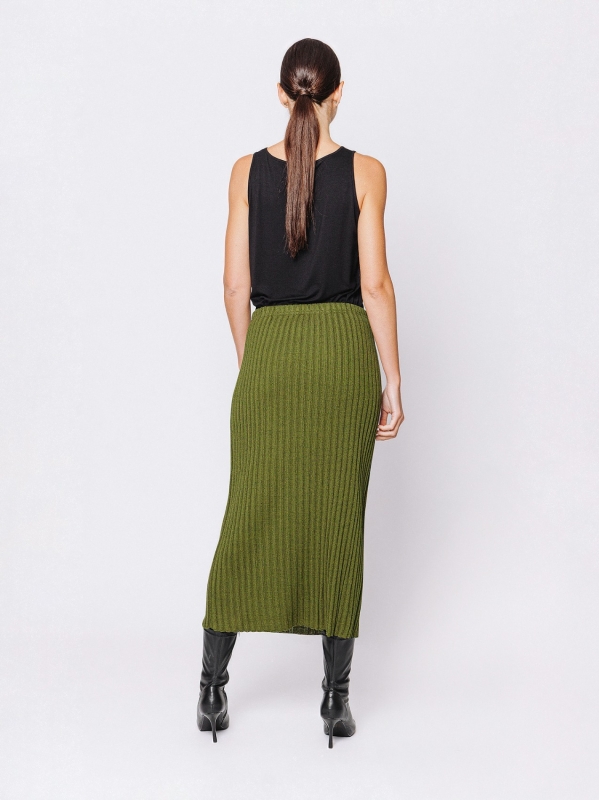 Gonna in lana a costine verticali