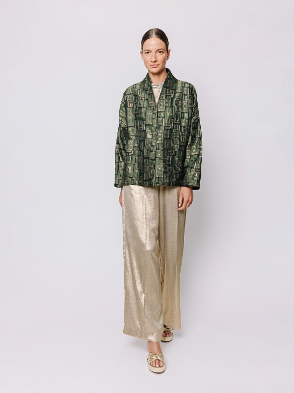 Kastenförmige Jacke aus hellem Matelassé