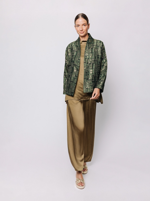 Kastenförmige Jacke aus hellem Matelassé
