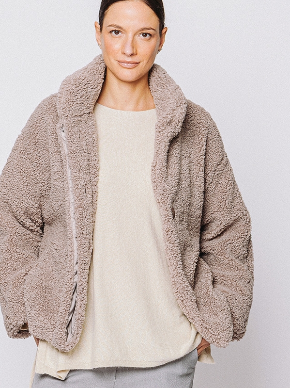 Eco-fur jacket with bouclé workmanship