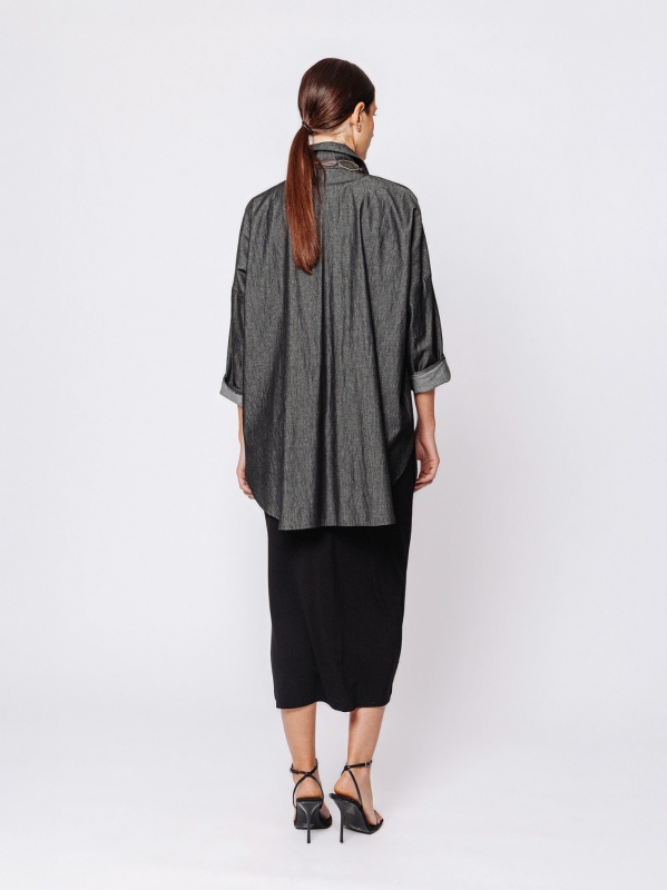 Midali Toujours shirt jacket in chambray jeans