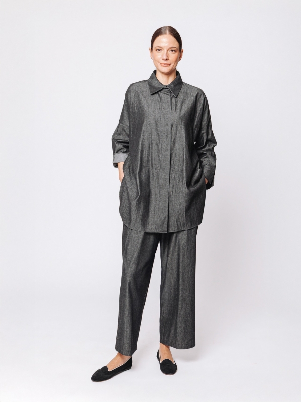 Midali Toujours shirt jacket in chambray jeans