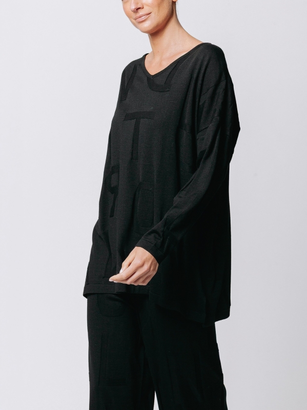 Oversize sweater in Jacquard Lettering
