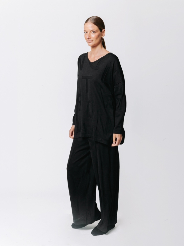 Oversize sweater in Jacquard Lettering