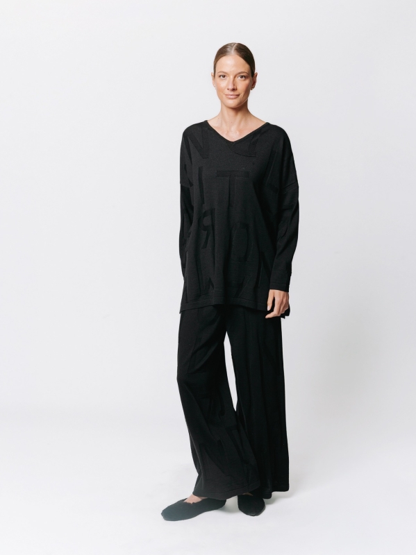 Oversize sweater in Jacquard Lettering