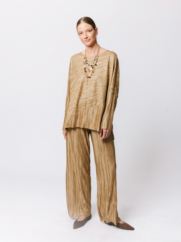 Oversized T-shirt in Laminated Pleats with Diagonal Cut