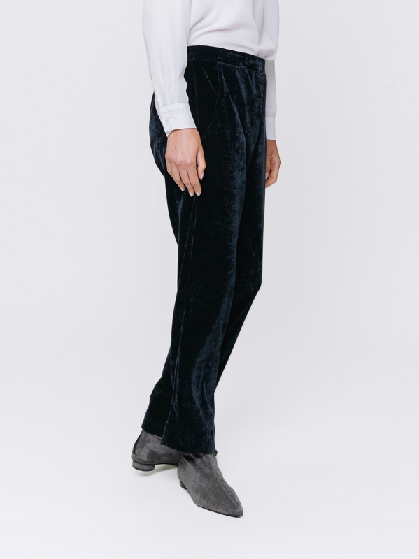 Stretch micro-ribbed velvet cigarette trousers