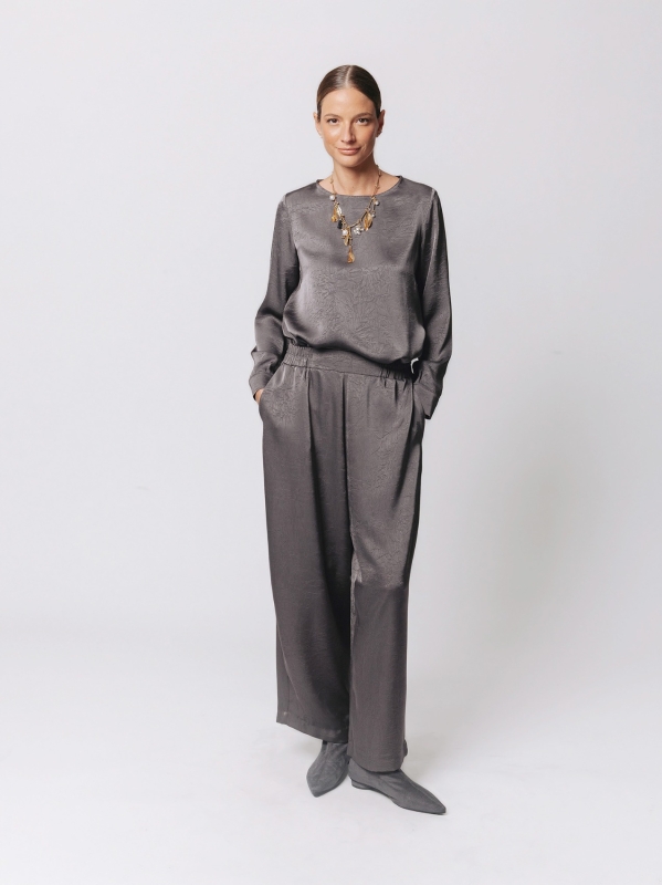 Wide Leg Trousers in Wavy Satin