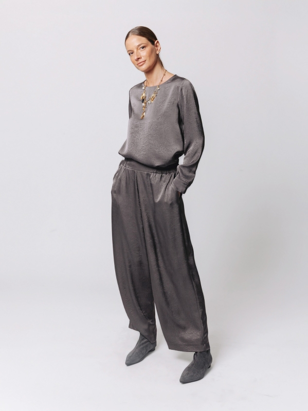 Wide Leg Trousers in Wavy Satin