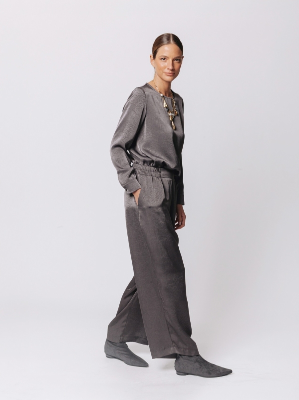 Wide Leg Trousers in Wavy Satin