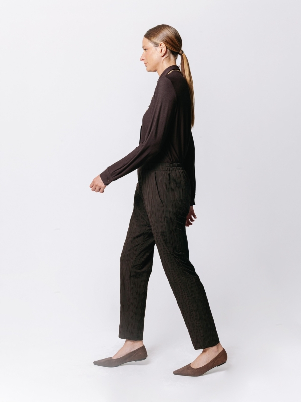 Crinkle Jacquard Cigarette Pants