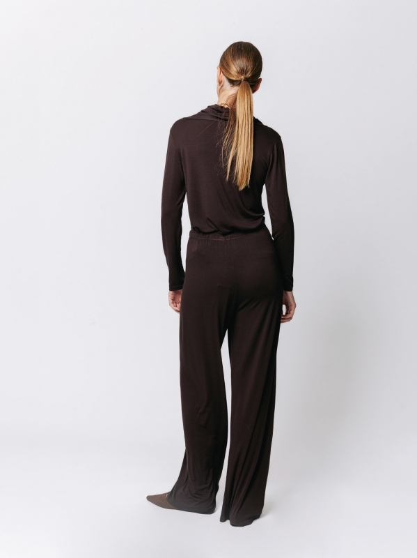 Straight-leg trousers in viscose jersey