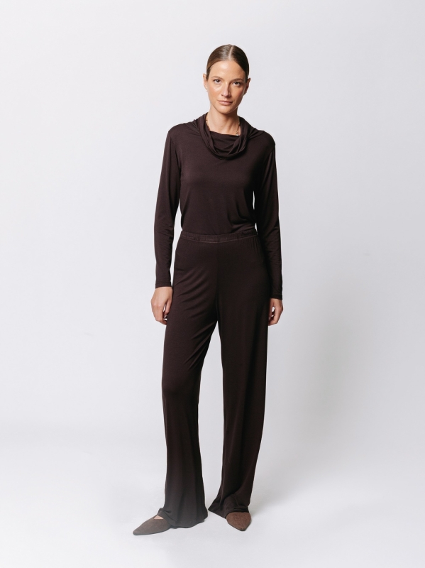 Straight-leg trousers in viscose jersey